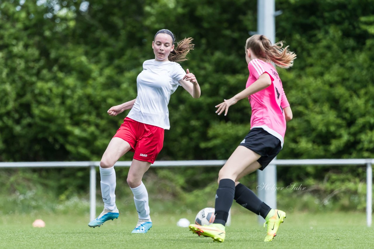 Bild 146 - wBJ SV Wahlstedt - SV Steinhorst/Labenz : Ergebnis: 0:1